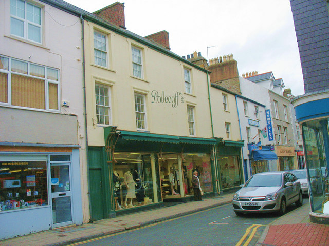 Pwllheli High Street, one of the Llŷn's main towns for a rainy day